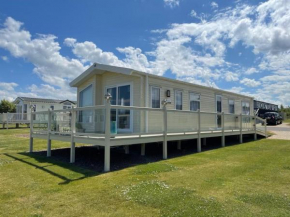 Seton sands holiday park - Premium caravan - 2 bedroom sleeps 4